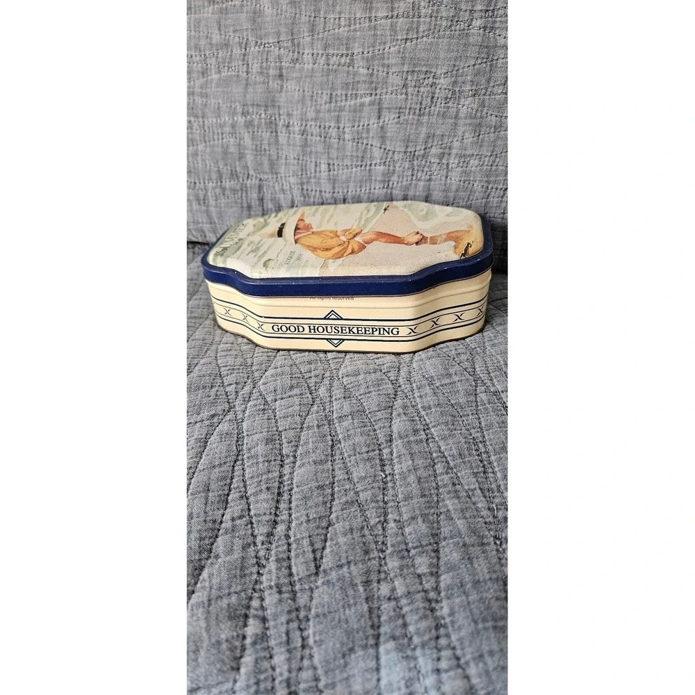 Vintage Summer August 1918‎ good housekeeping  tin storage box 8.5x5x2 inches